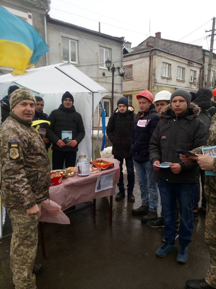 Новини Тернополя - фото з Жертва системи чи ні? Чому на Тернопільщині не вірять у те, що працівник військкомату брав хабар