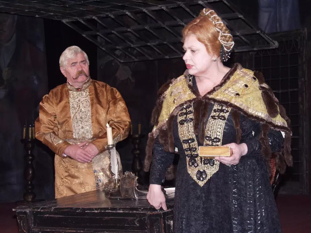 Новини Вінниці - фото з «Сьогодні рік, як немає найріднішої людини». Про артистку Лідію Бєлозьорову згадують син і колеги