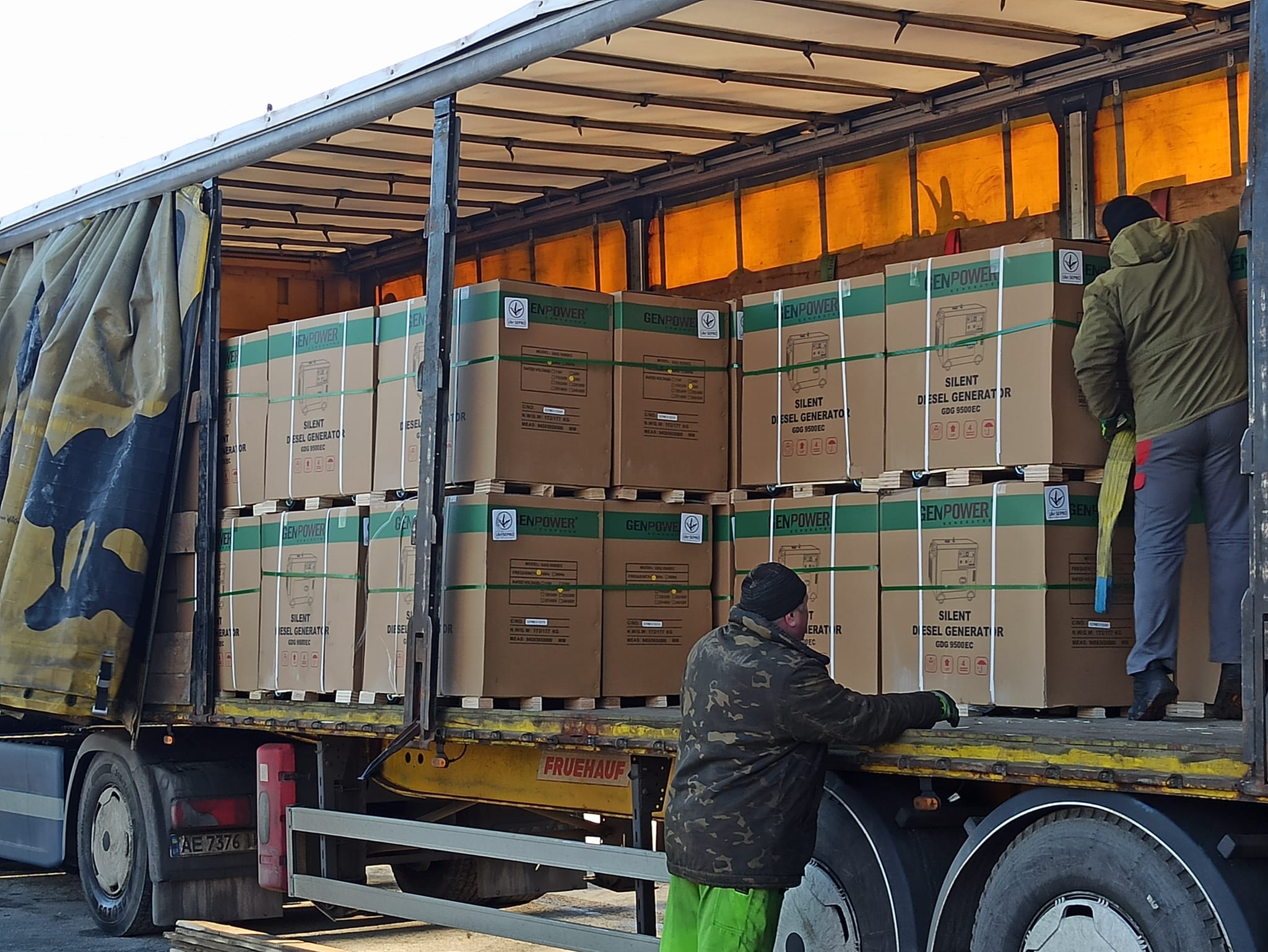 Новини Хмельницького - фото з Американська організація надіслала 27 генераторів для укриттів Хмельницького