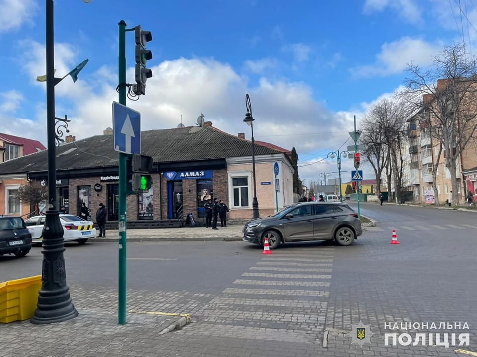 Новини Хмельницького - фото з У Кам’янці на “зебрі” легковик збив жінку