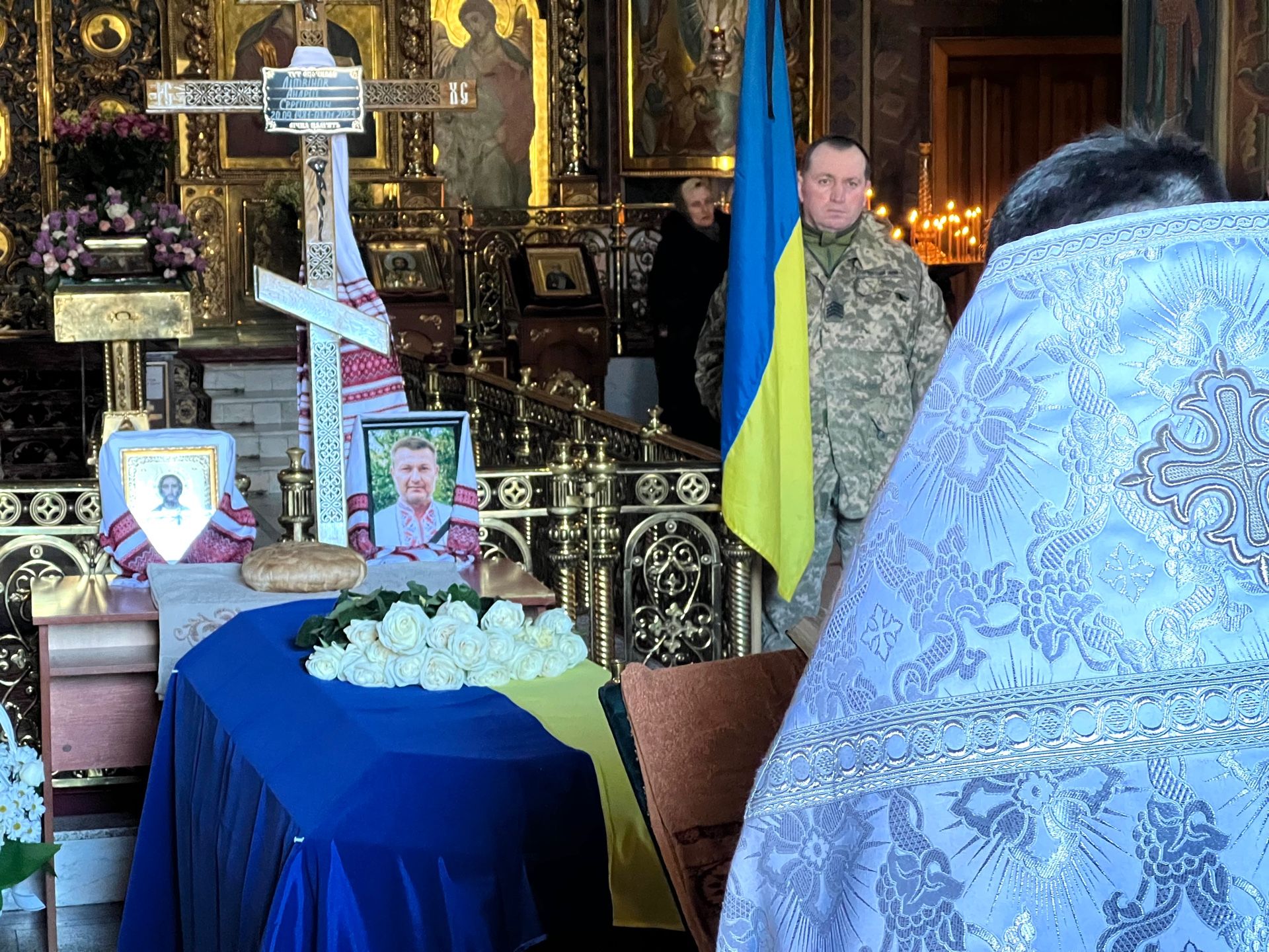 Новини Вінниці - фото з «Будинок побудував, а пожити в ньому не встиг». Вінниця попрощалася з героєм Андрієм Літвіновим