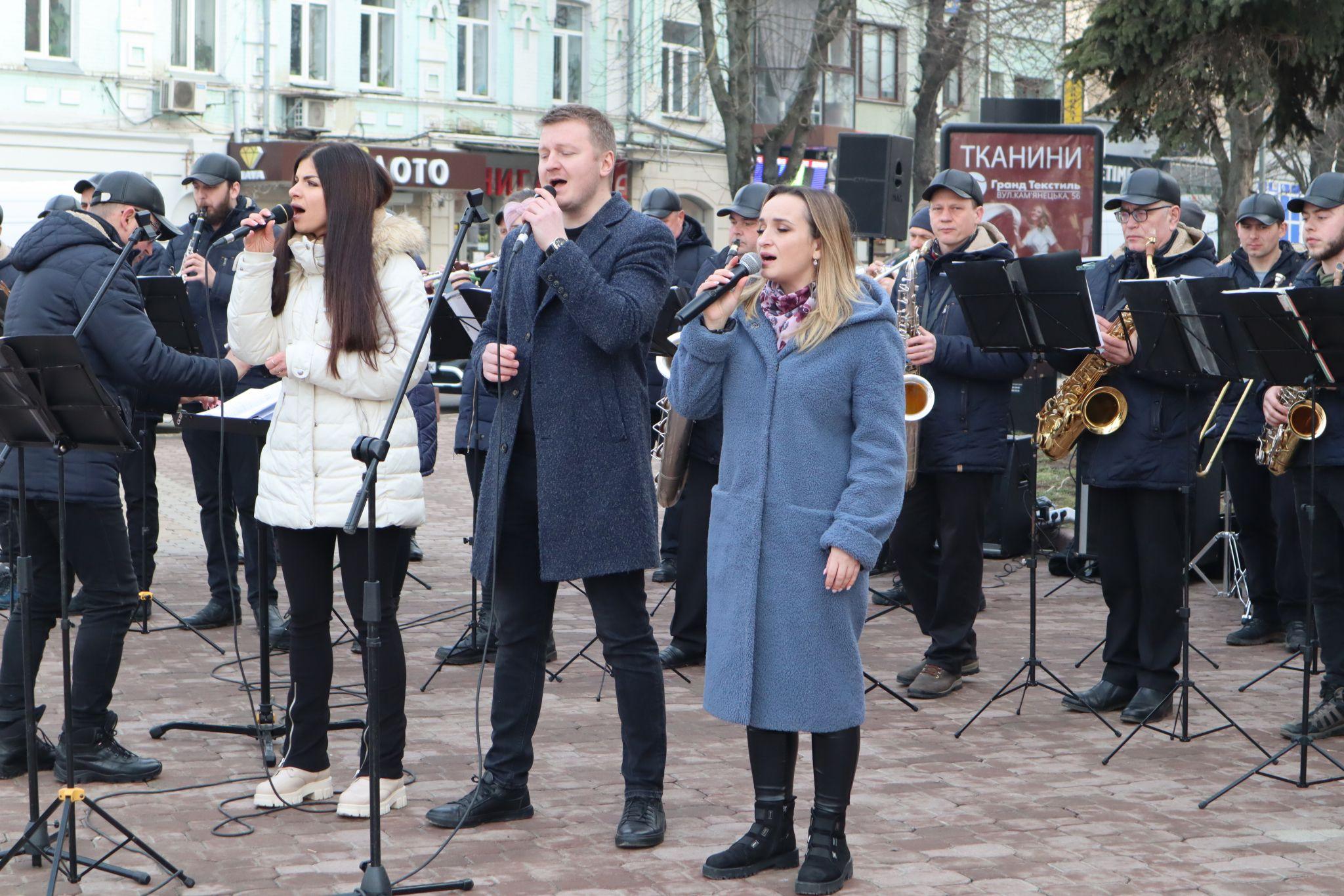 Новини Хмельницького - фото з Хмельницькі митці збирають кошти на роздвідувальний дрон для військових