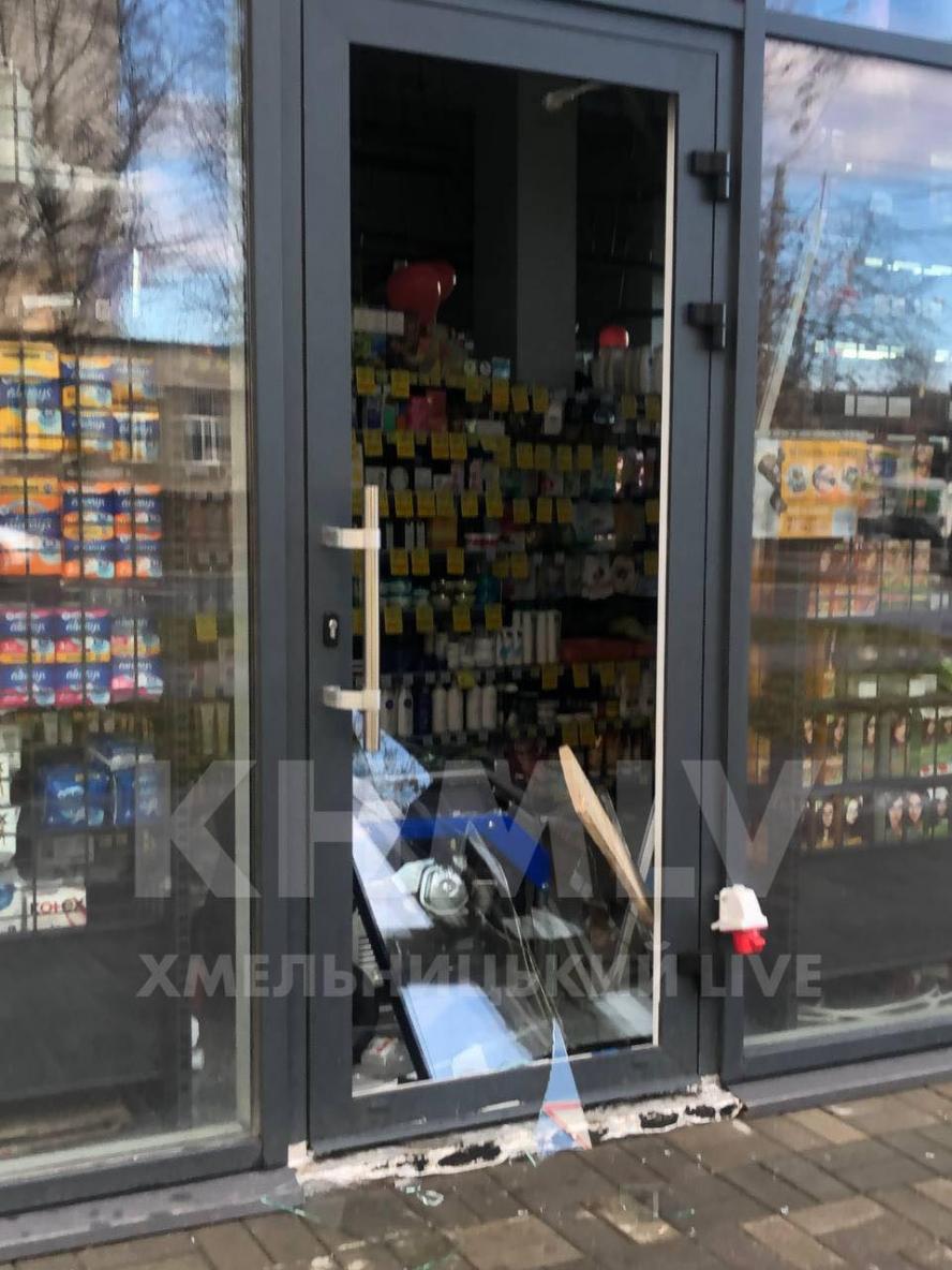 Новини Вінниці - фото з Масштабна повітряна тривога: у Хмельницькому пролунали два вибухи (ОНОВЛЕНО) Нет описания.