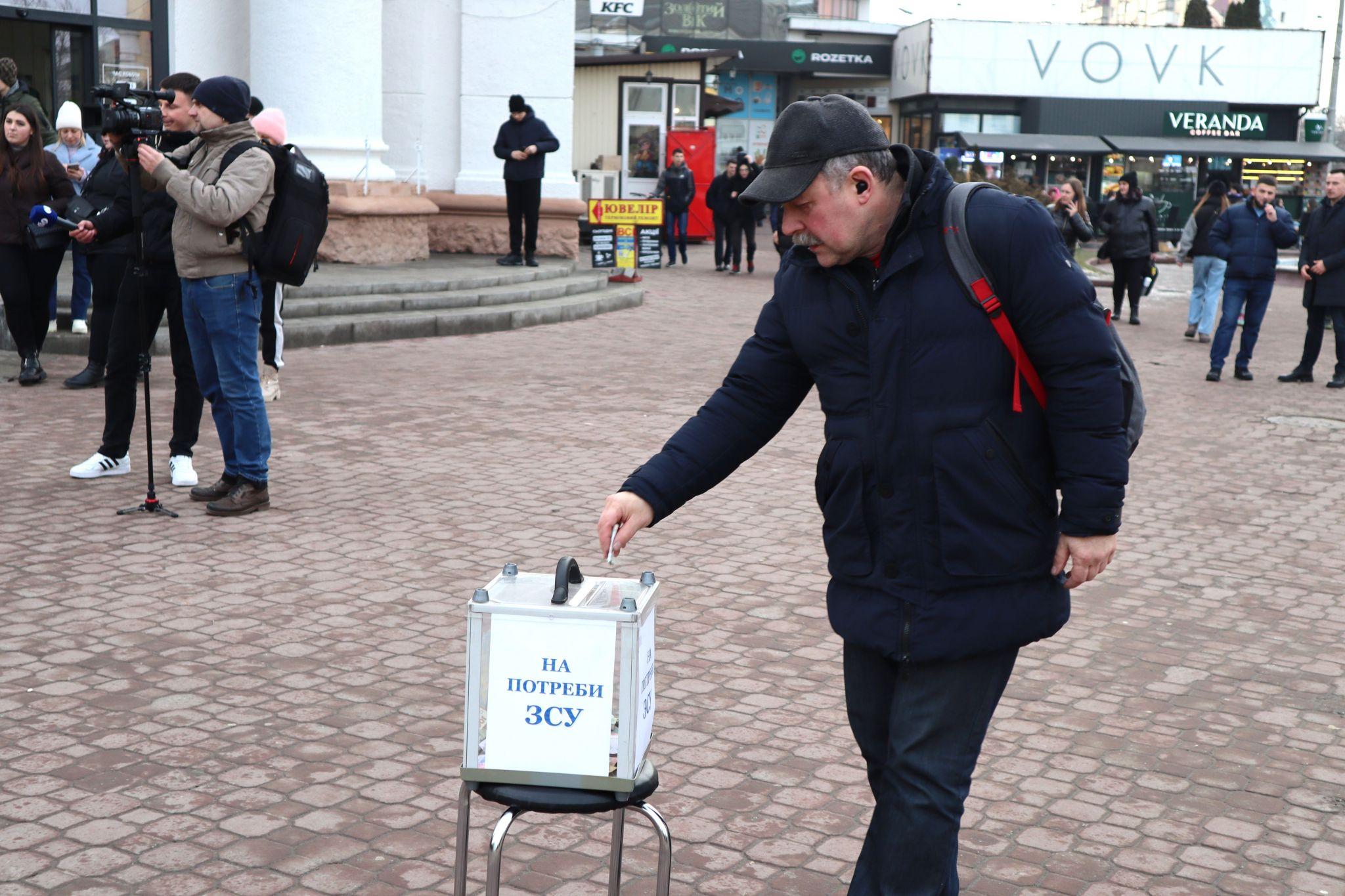 Новини Хмельницького - фото з Хмельницькі митці збирають кошти на роздвідувальний дрон для військових