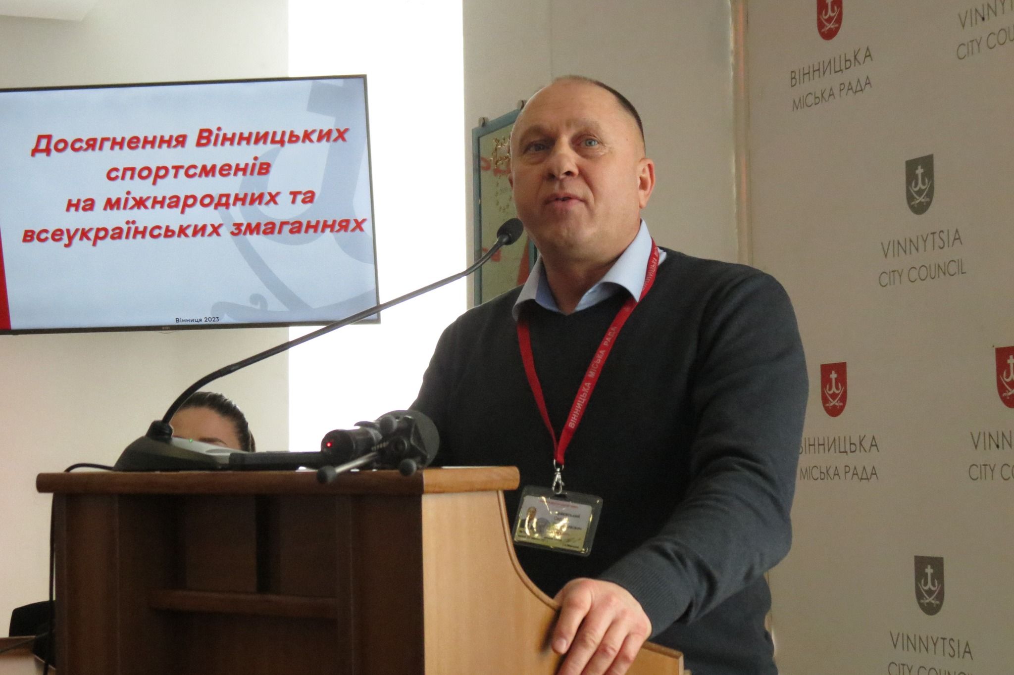 Новини Вінниці - фото з Провідних спортсменів відзначили за перемоги на Всеукраїнських і міжнародних змаганнях