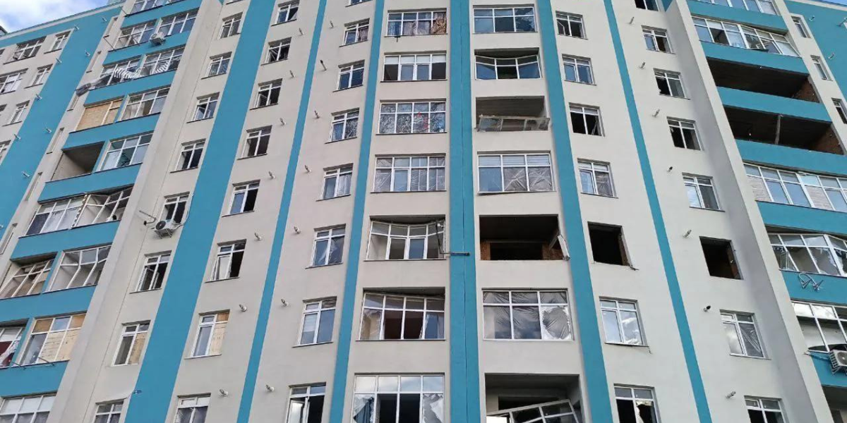 Новини Хмельницького - фото з “Бабуся від страху побіліла”: хмельничани розповіли про наслідки ракетного удару