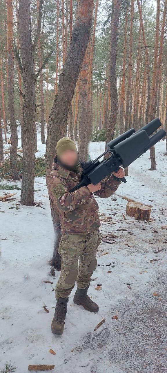 Новини Тернополя - фото з Бійці 105-ї збили «ворожу пташку». Тернополяни теж збирали на рушницю