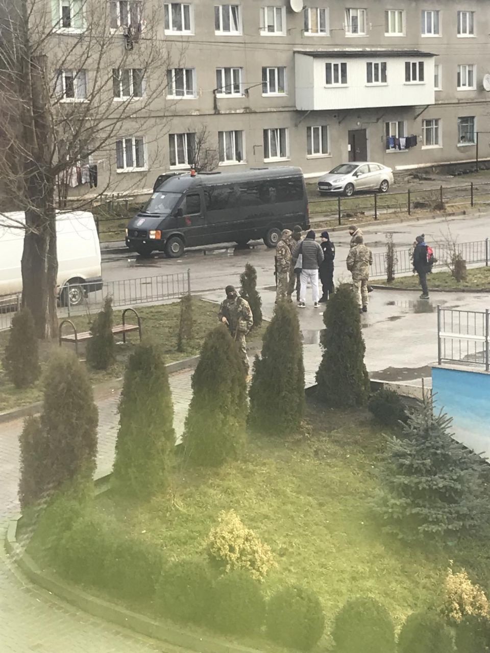 Новини Тернополя - фото з Мобілізація по–тернопільськи: кого і чому садять у бус?  Запитали у військкоматі та поліції