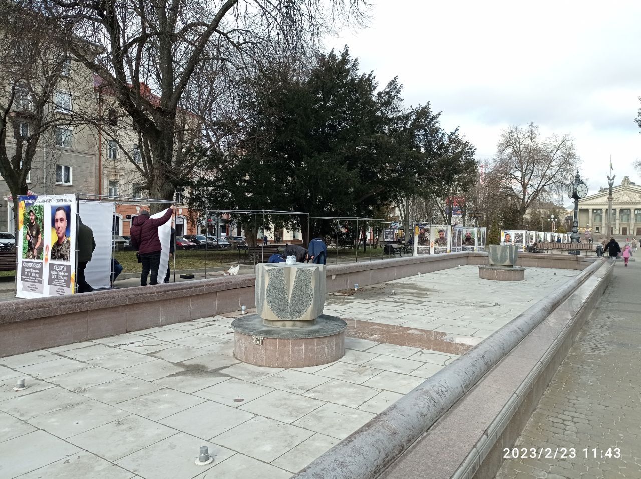Новини Тернополя - фото з На бульварі Шевченка встановили банери з портретами Героїв, які загинули на війні (ФОТО ДНЯ)