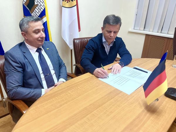 Новини Житомира - фото з Житомир підписав Договір про солідарне партнерство з Дортмундом