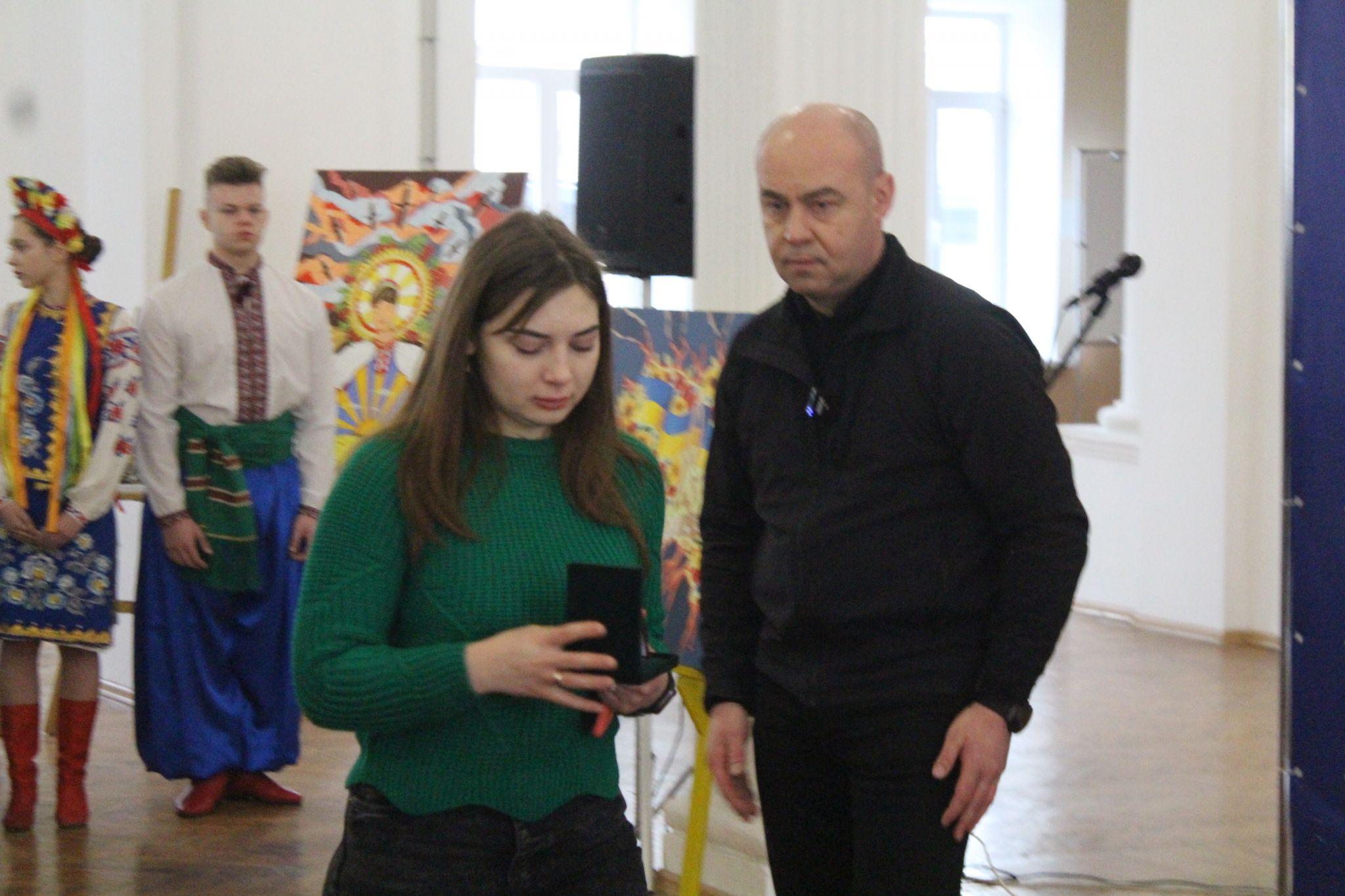 Новини Тернополя - фото з Рік запеклого протистояння: родини загиблих Героїв нагородили відзнаками (РЕПОРТАЖ)