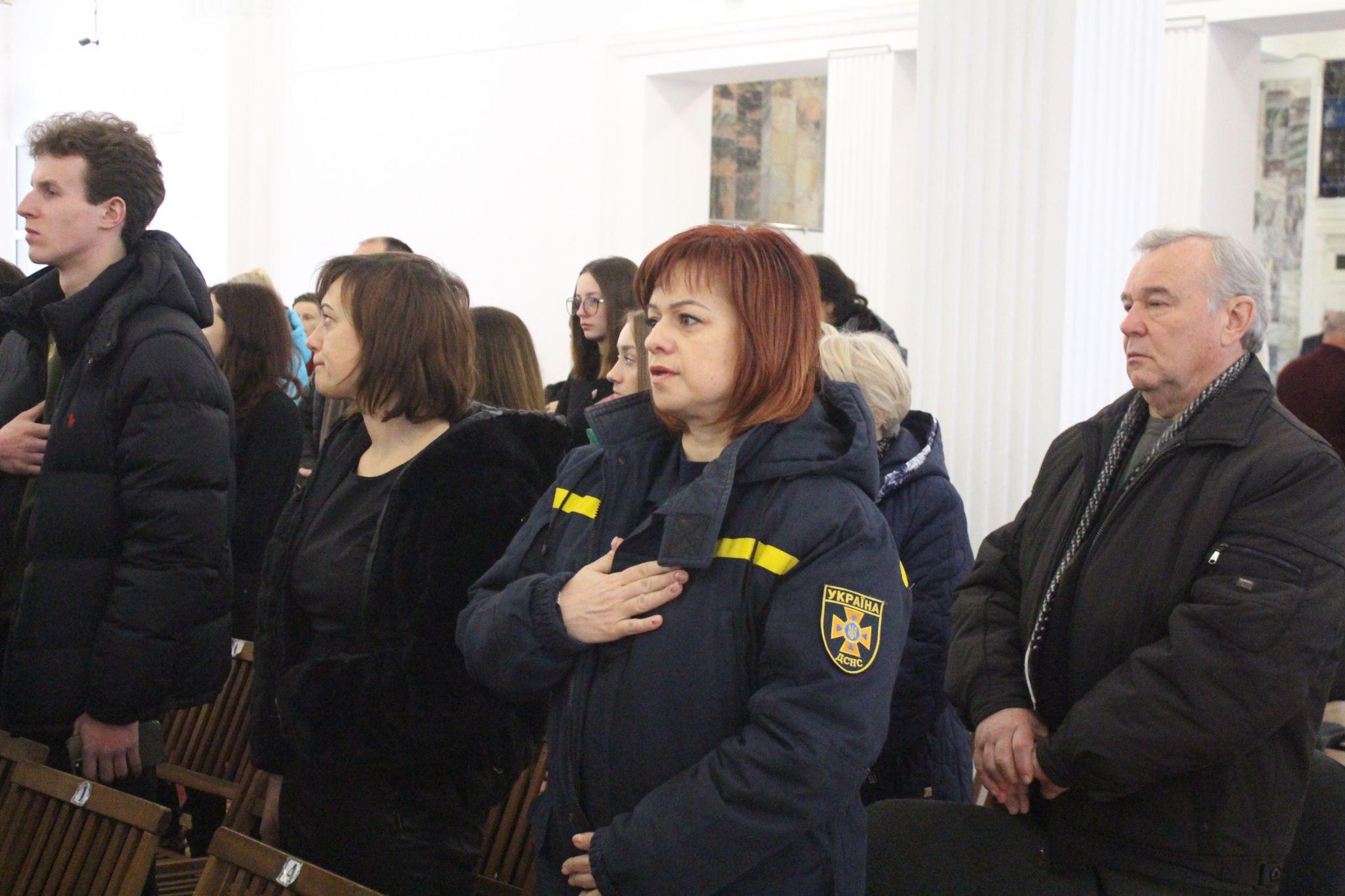 Новини Тернополя - фото з Рік запеклого протистояння: родини загиблих Героїв нагородили відзнаками (РЕПОРТАЖ)