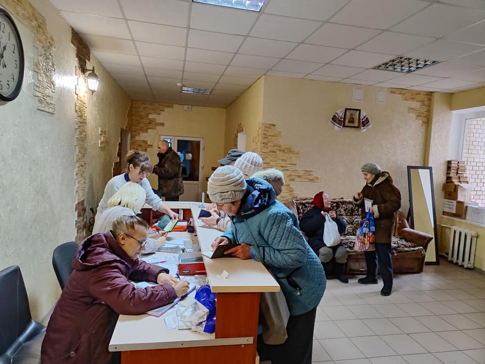 Новини Хмельницького - фото з У Хмельницькому видають продуктові набори: подробиці
