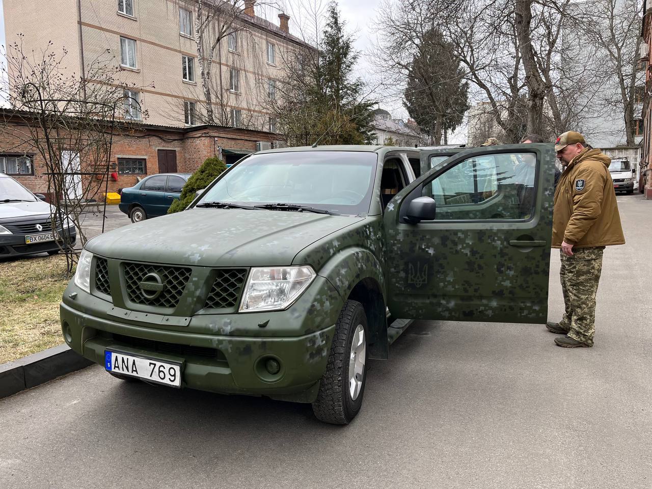 Новини Хмельницького - фото з Із Хмельницького на фронт рушив бандеромобіль