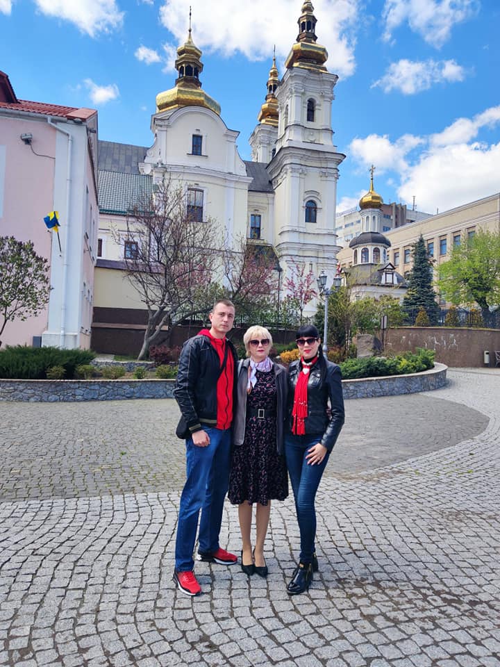 Новини Вінниці - фото з «Кардіограма Романа і пряма лінія». Мама загиблого героя-десантника на його честь зробила татуювання