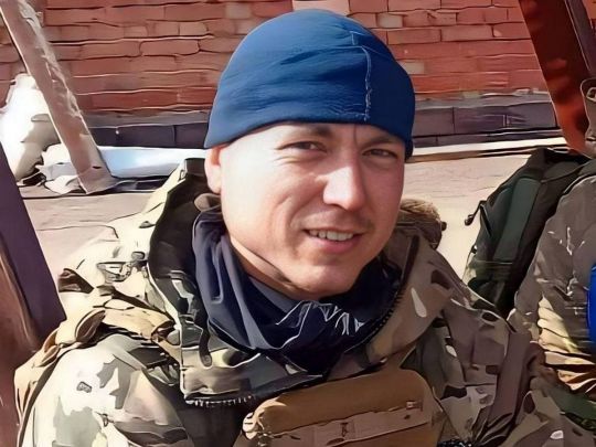 Новини Вінниці - фото з «Кардіограма Романа і пряма лінія». Мама загиблого героя-десантника на його честь зробила татуювання