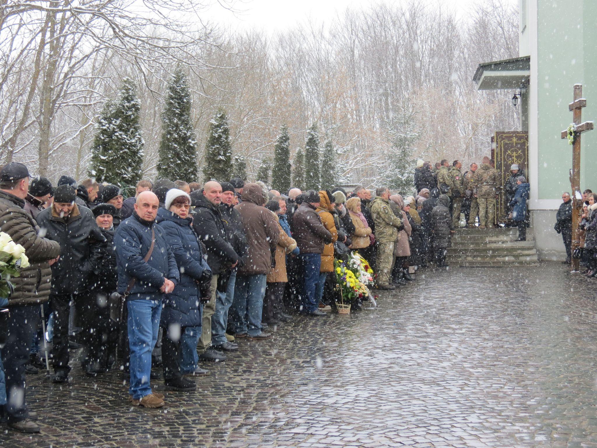 Новини Тернополя - фото з Був командиром, який вів за собою: Тернопіль прощається з Героєм Сергієм Королем