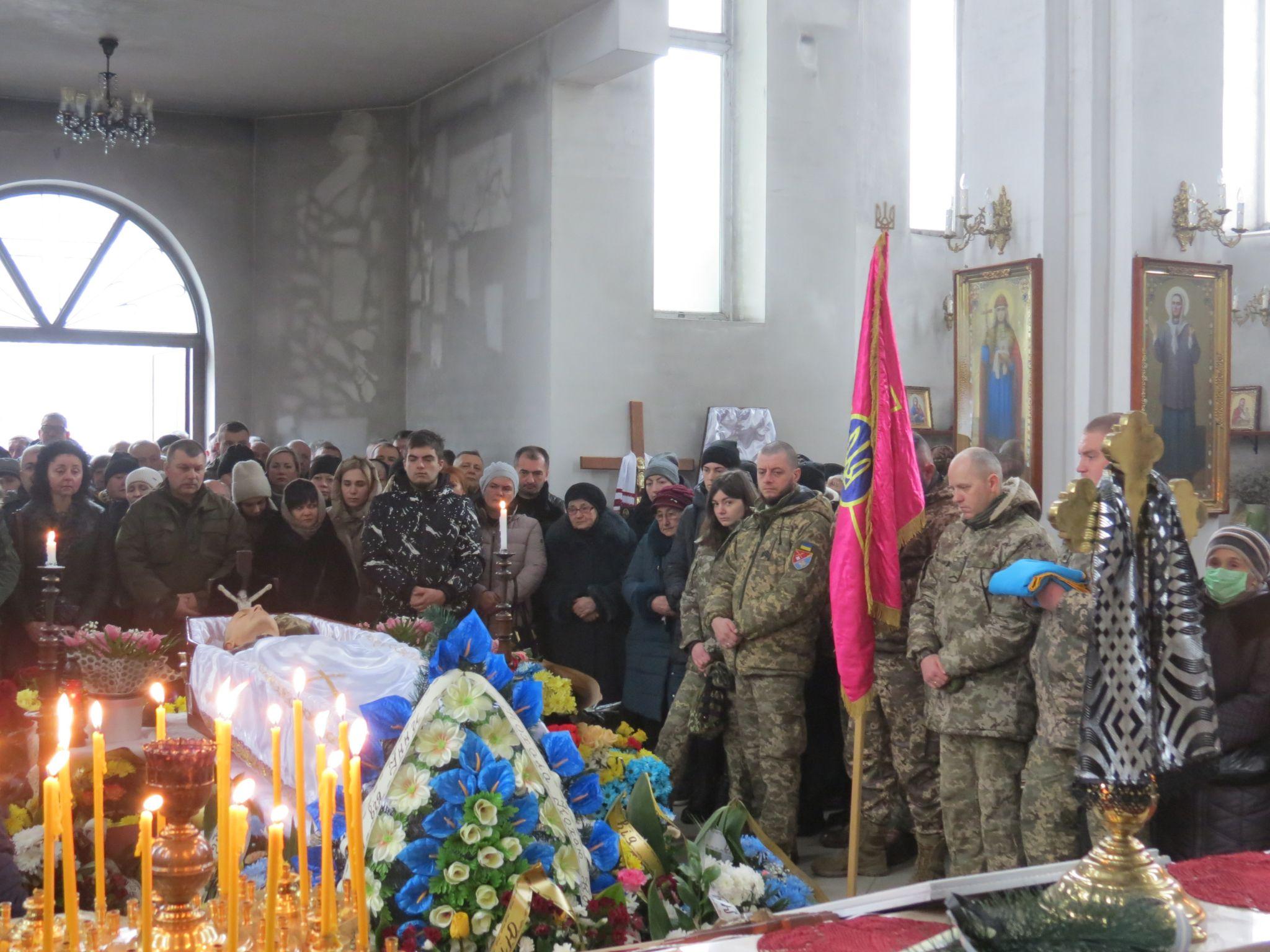 Новини Тернополя - фото з Був командиром, який вів за собою: Тернопіль прощається з Героєм Сергієм Королем