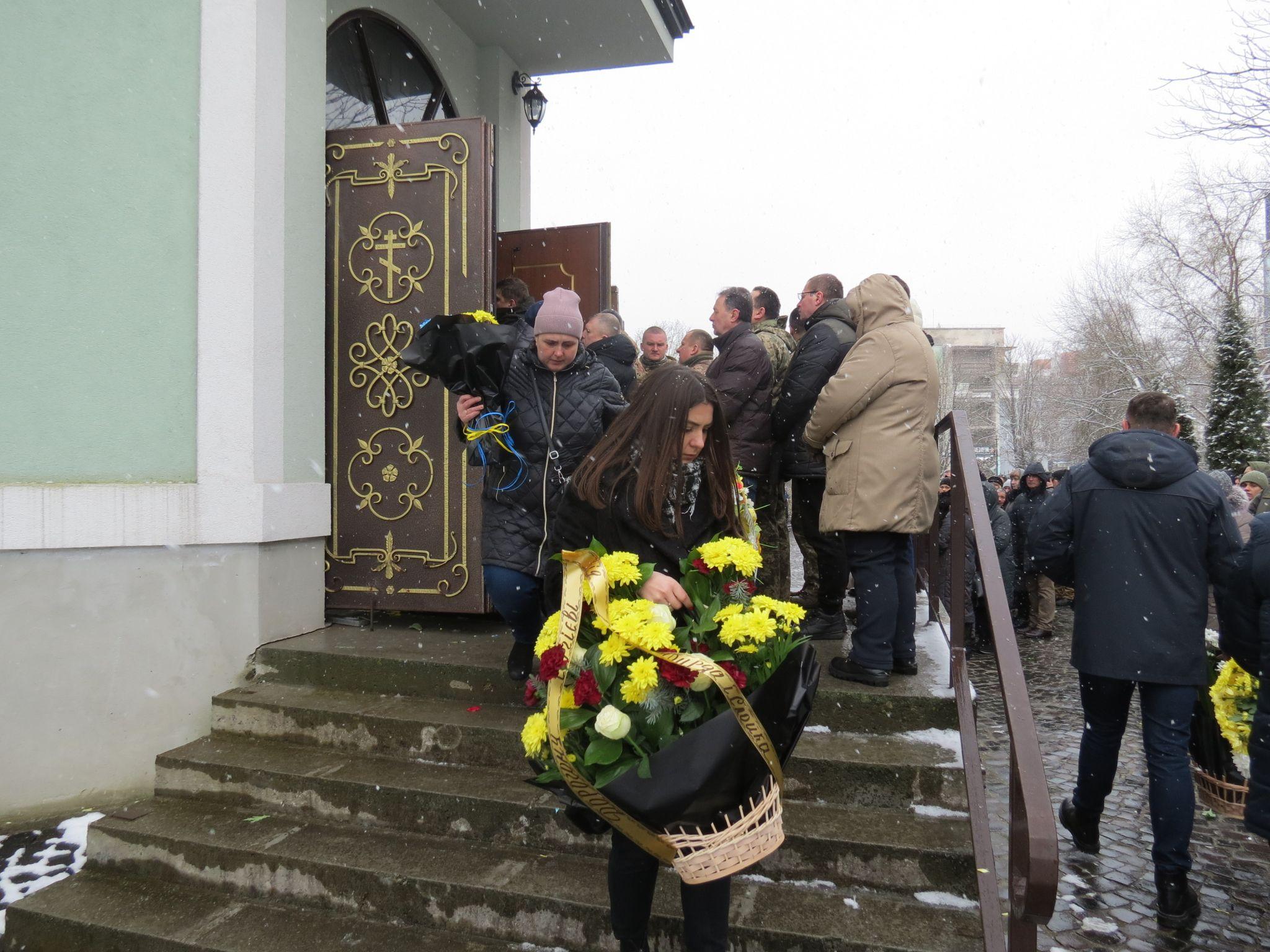 Новини Тернополя - фото з Був командиром, який вів за собою: Тернопіль прощається з Героєм Сергієм Королем