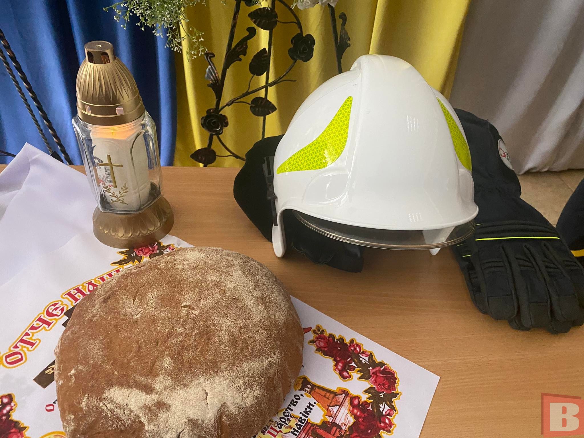 Новини Хмельницького - фото з Один мав одружуватися, інший - мав двох дітей: у Хмельницькому попрощалися з рятувальниками