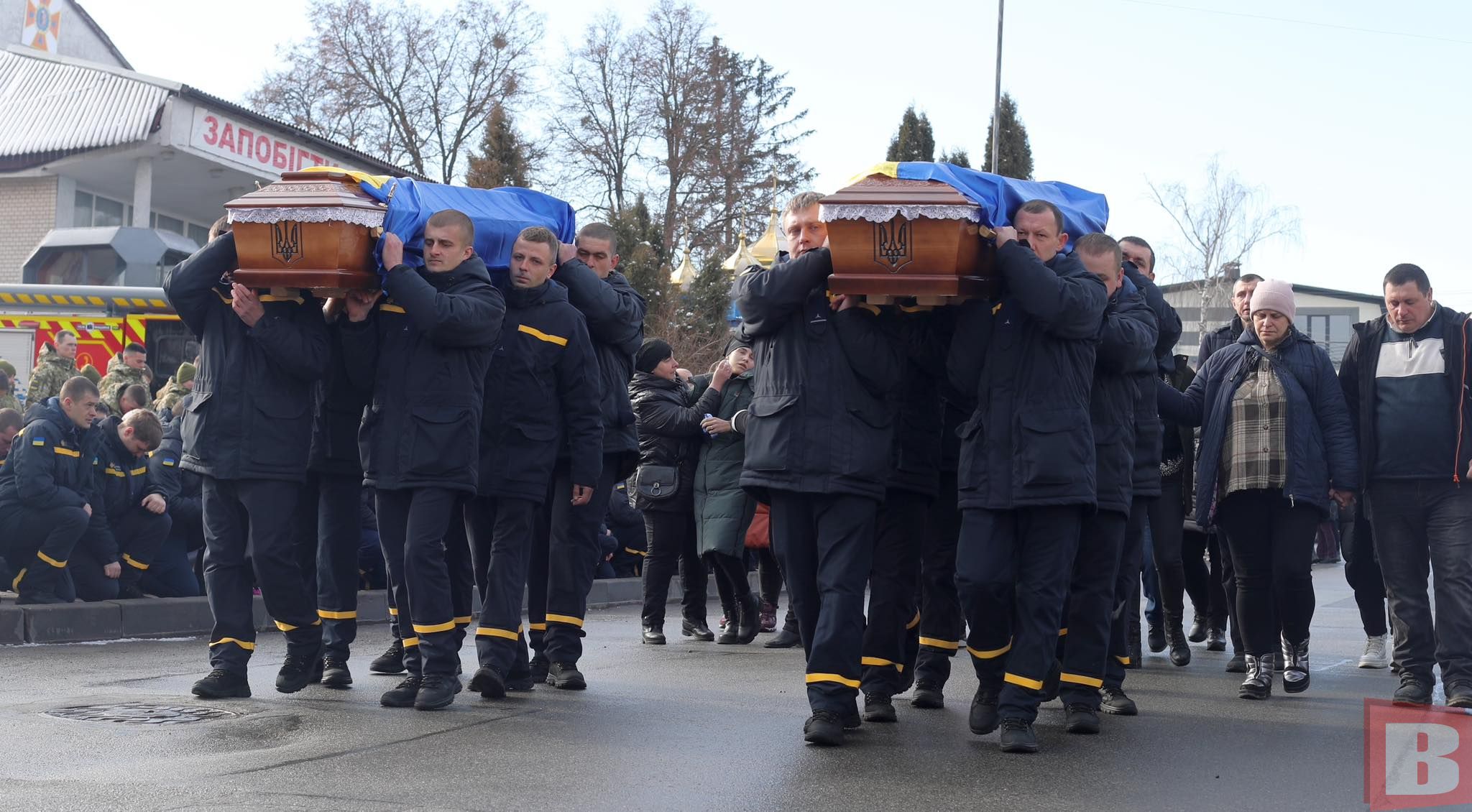 Новини Хмельницького - фото з Один мав одружуватися, інший - мав двох дітей: у Хмельницькому попрощалися з рятувальниками