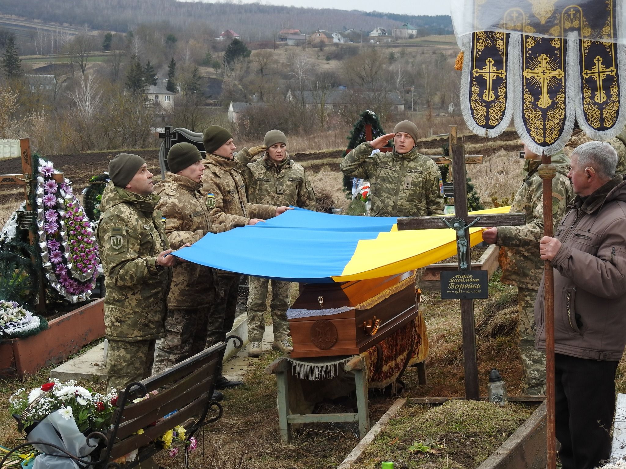 Новини Тернополя - фото з Людина щирої душі і воїн з великим серцем: на Тернопільщині попрощалися з Героєм Юрієм Воляницьким
