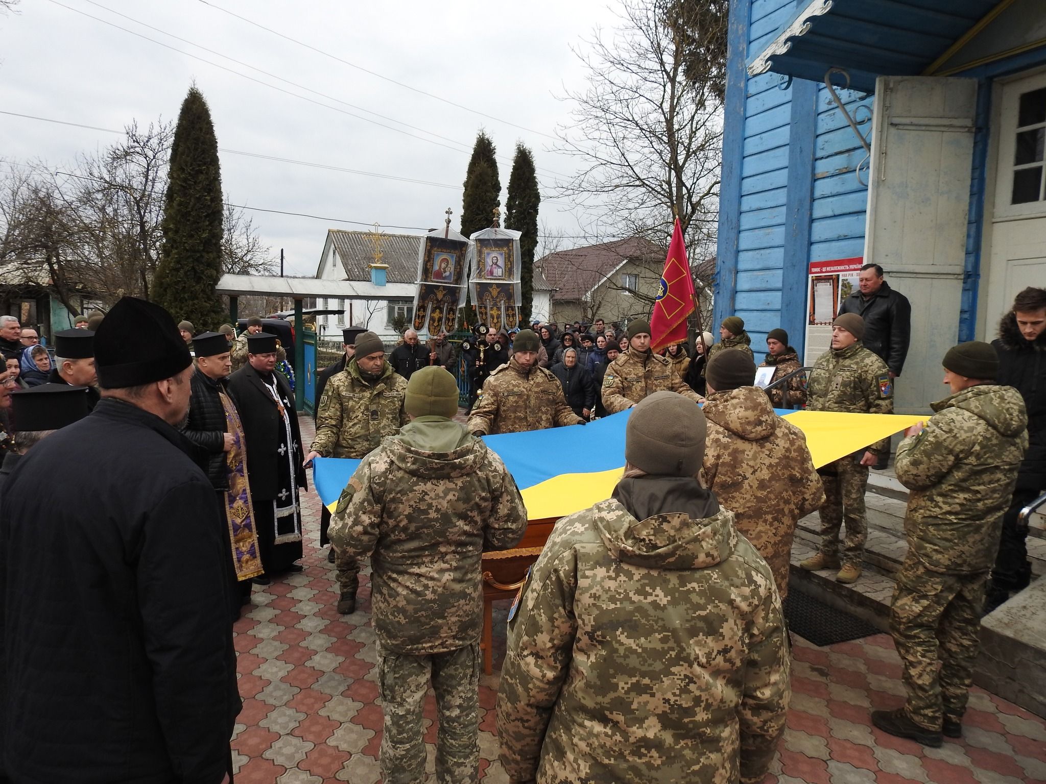Новини Тернополя - фото з Людина щирої душі і воїн з великим серцем: на Тернопільщині попрощалися з Героєм Юрієм Воляницьким