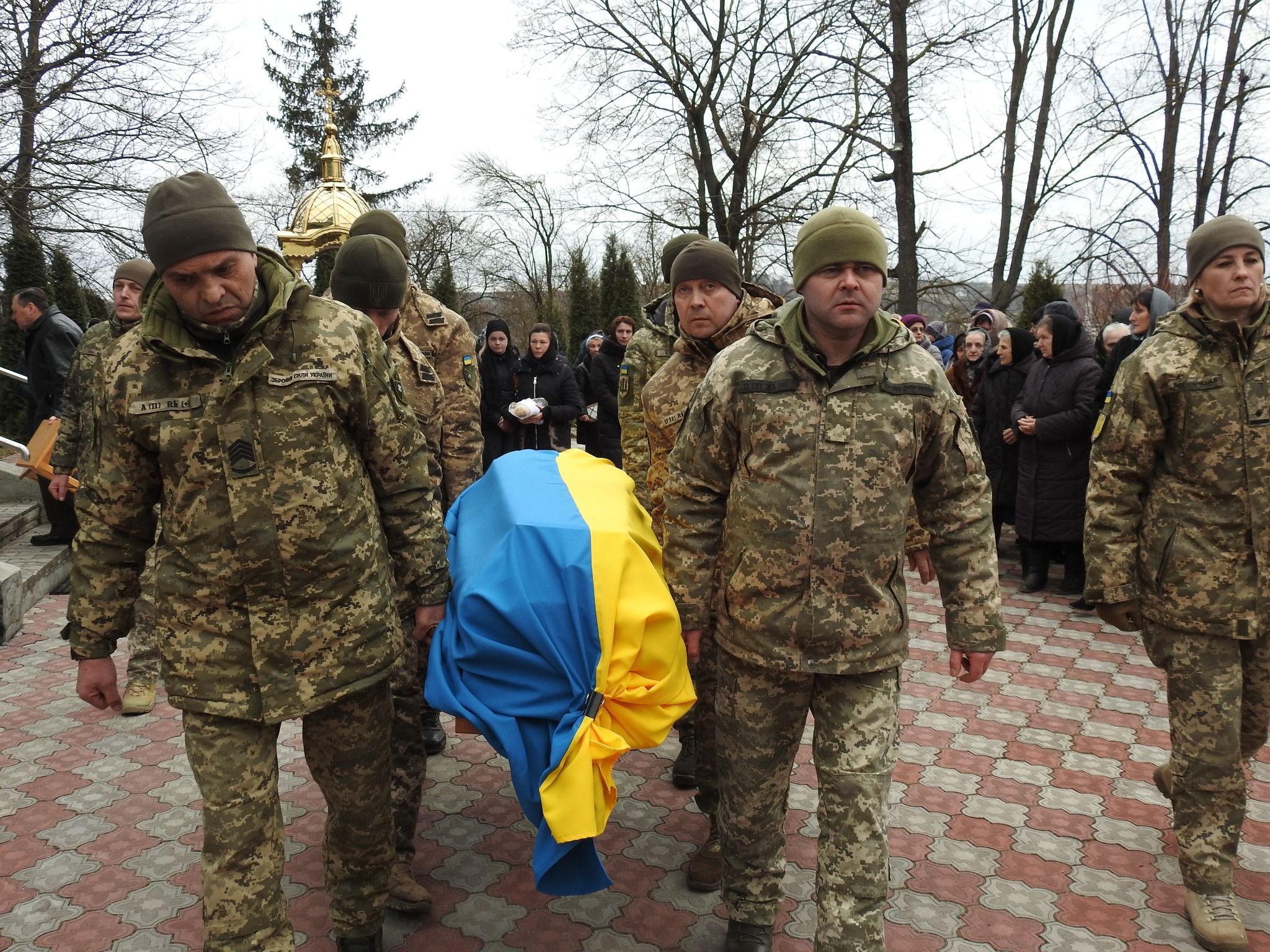 Новини Тернополя - фото з Людина щирої душі і воїн з великим серцем: на Тернопільщині попрощалися з Героєм Юрієм Воляницьким