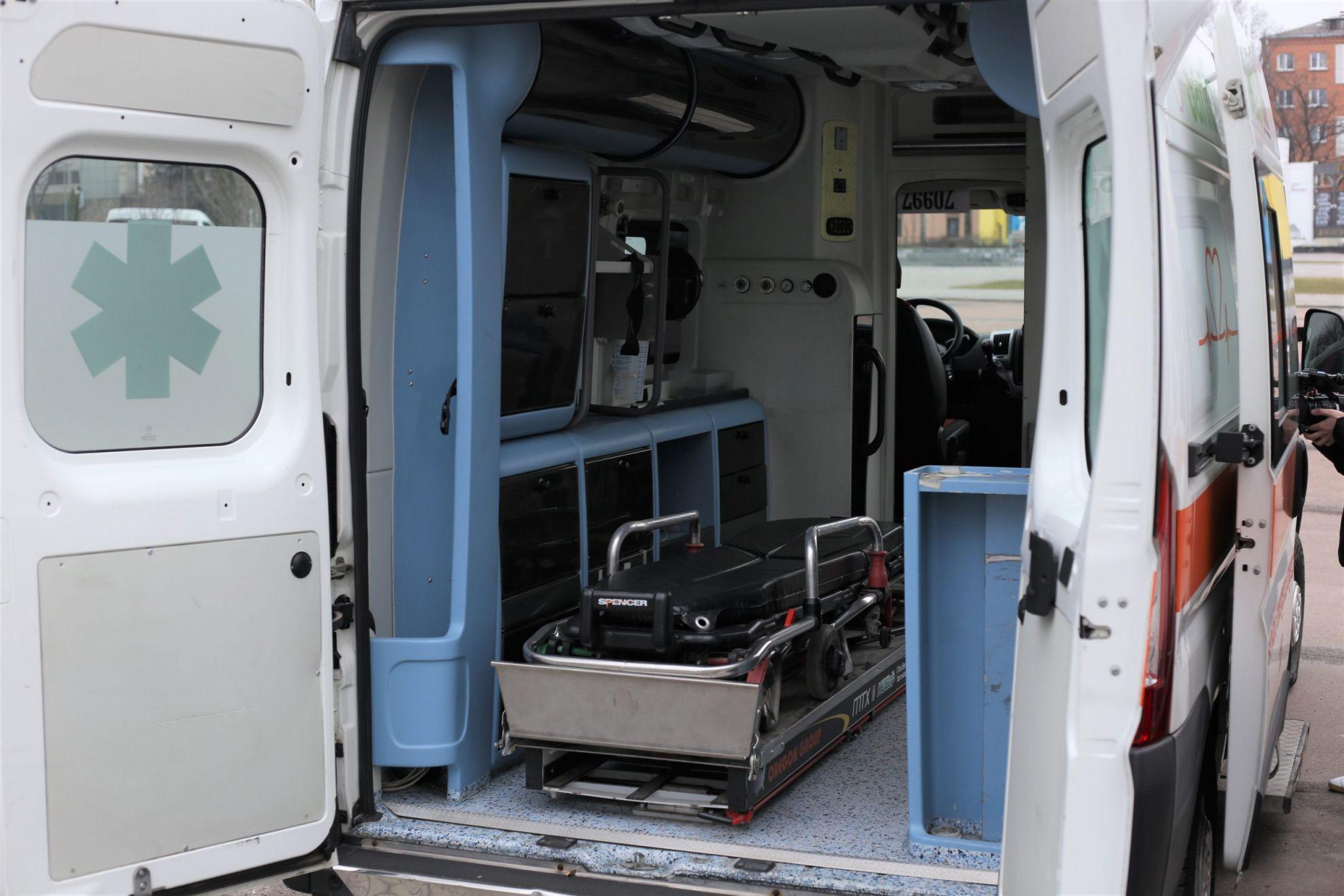 Новини Хмельницького - фото з Хмельниччина отримала 2 швидкі допомоги від Туреччини й Азербайджану