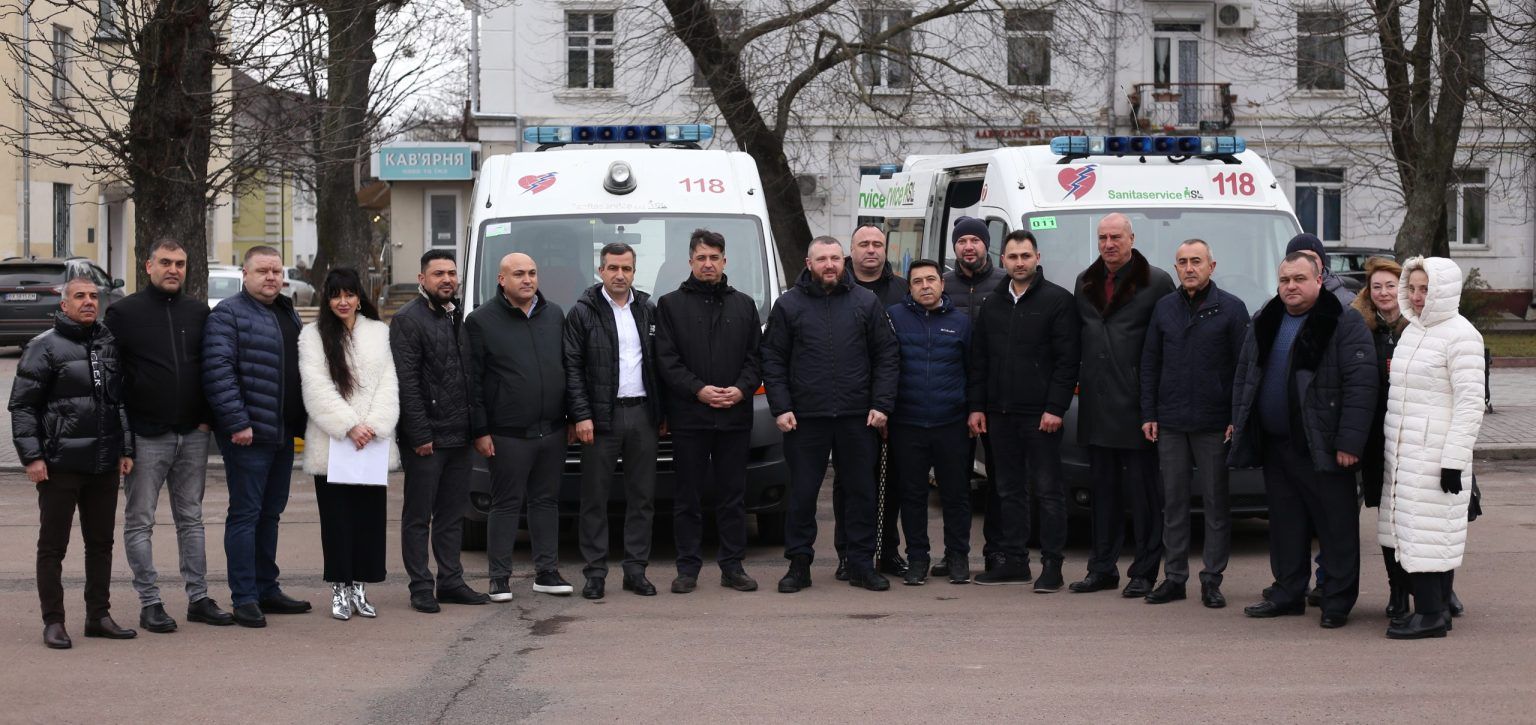 Новини Хмельницького - фото з Хмельниччина отримала 2 швидкі допомоги від Туреччини й Азербайджану