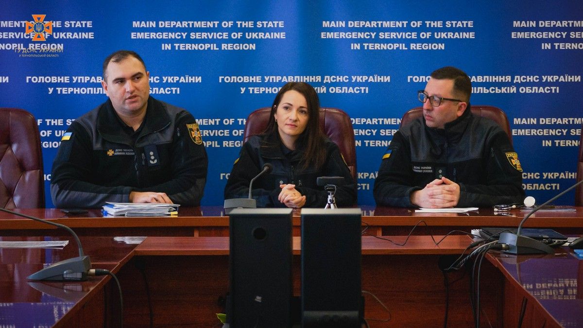 Новини Тернополя - фото з Рятувальники Тернопільщини розповіли майбутнім студентам про особливості професії