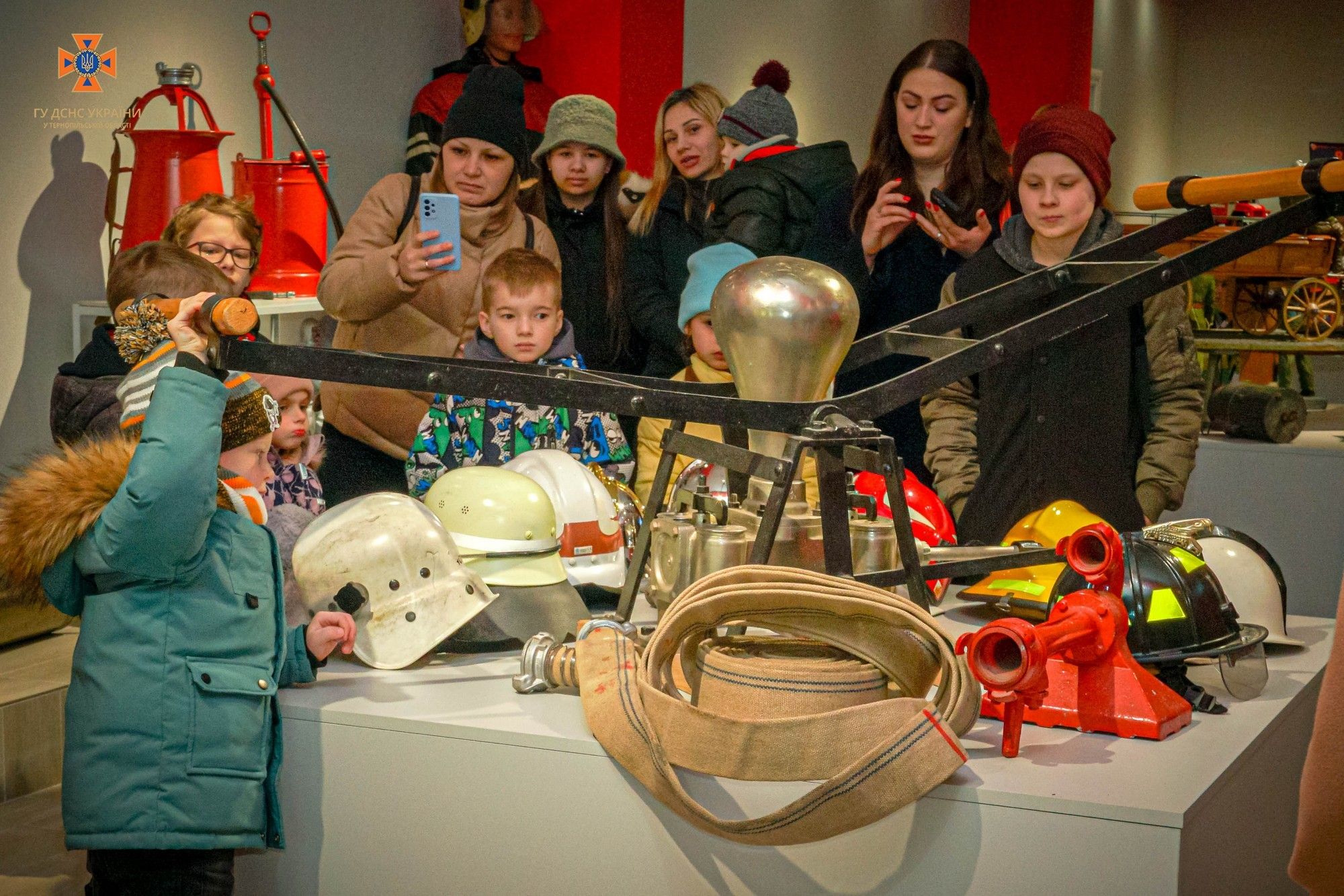 Новини Тернополя - фото з У Тернополі рятувальники приймали в гостях «майбутню зміну»
