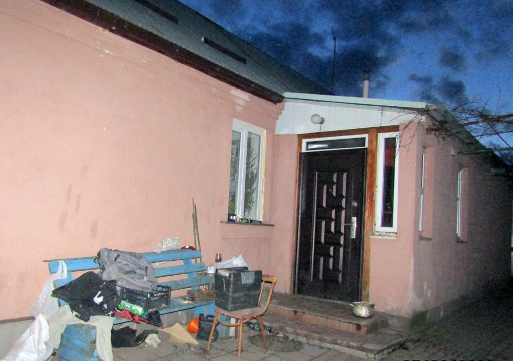 Новини Хмельницького - фото з Гастролер із Хмельниччини обікрав будинок на Житомирщині та потрощив вікна