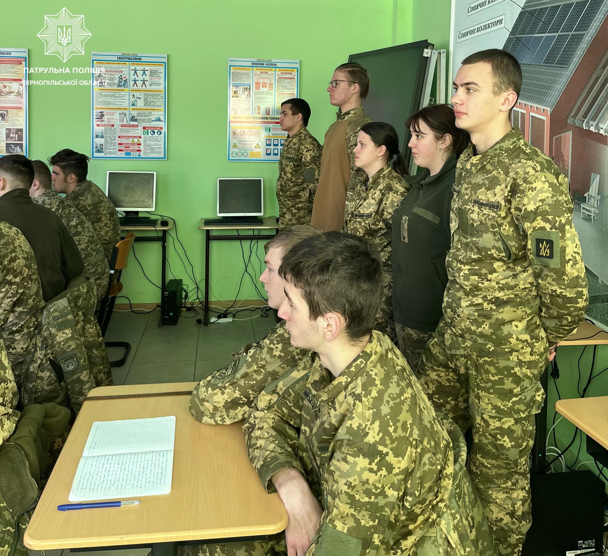 Новини Тернополя - фото з Патрульні запрошують молодь до охорони правопорядку в області