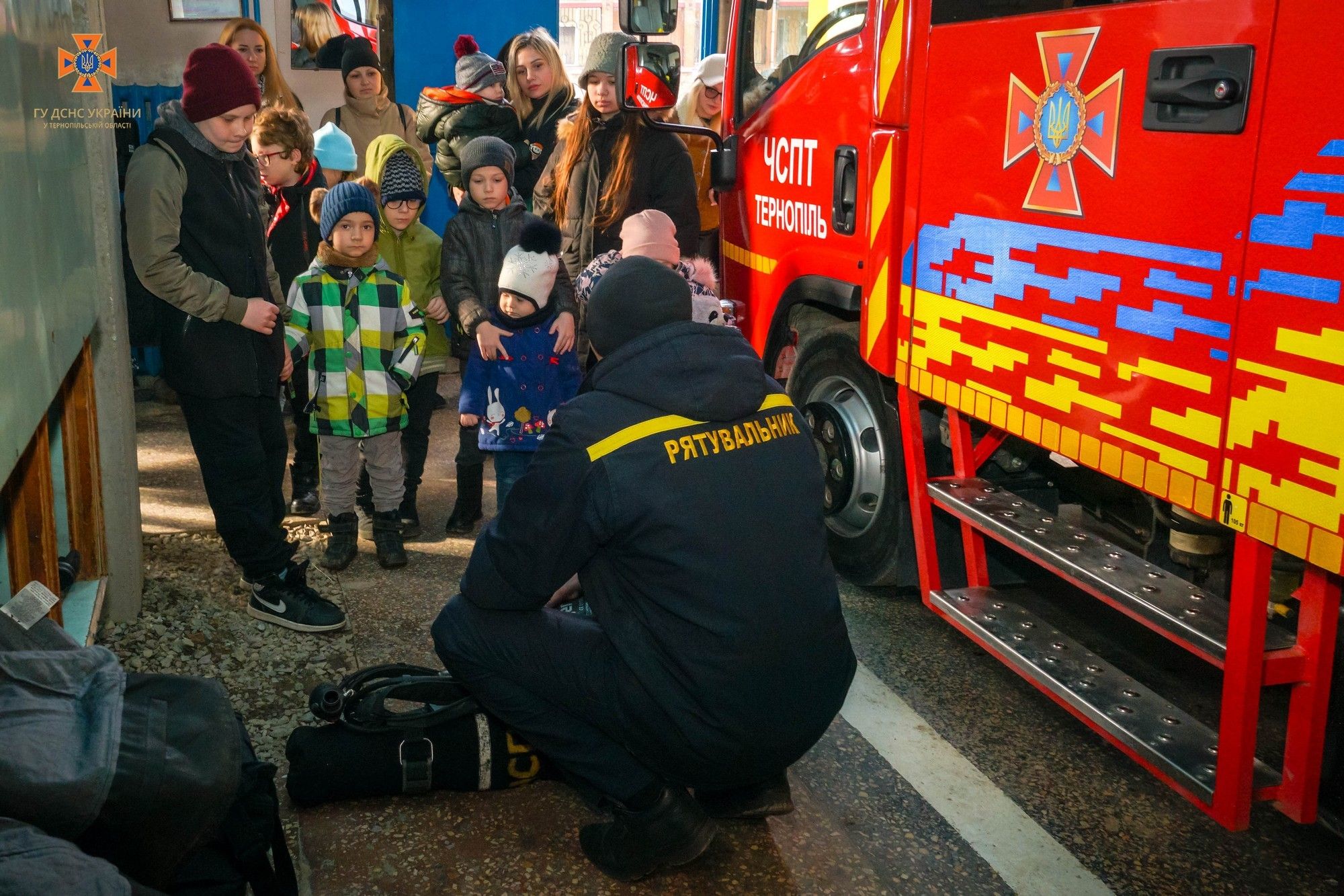 Новини Тернополя - фото з У Тернополі рятувальники приймали в гостях «майбутню зміну»