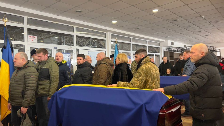Новини Житомира - фото з У Києві попрощалися з льотчиком із Житомирщини, який загинув під Бахмутом, виконуючи бойове завдання