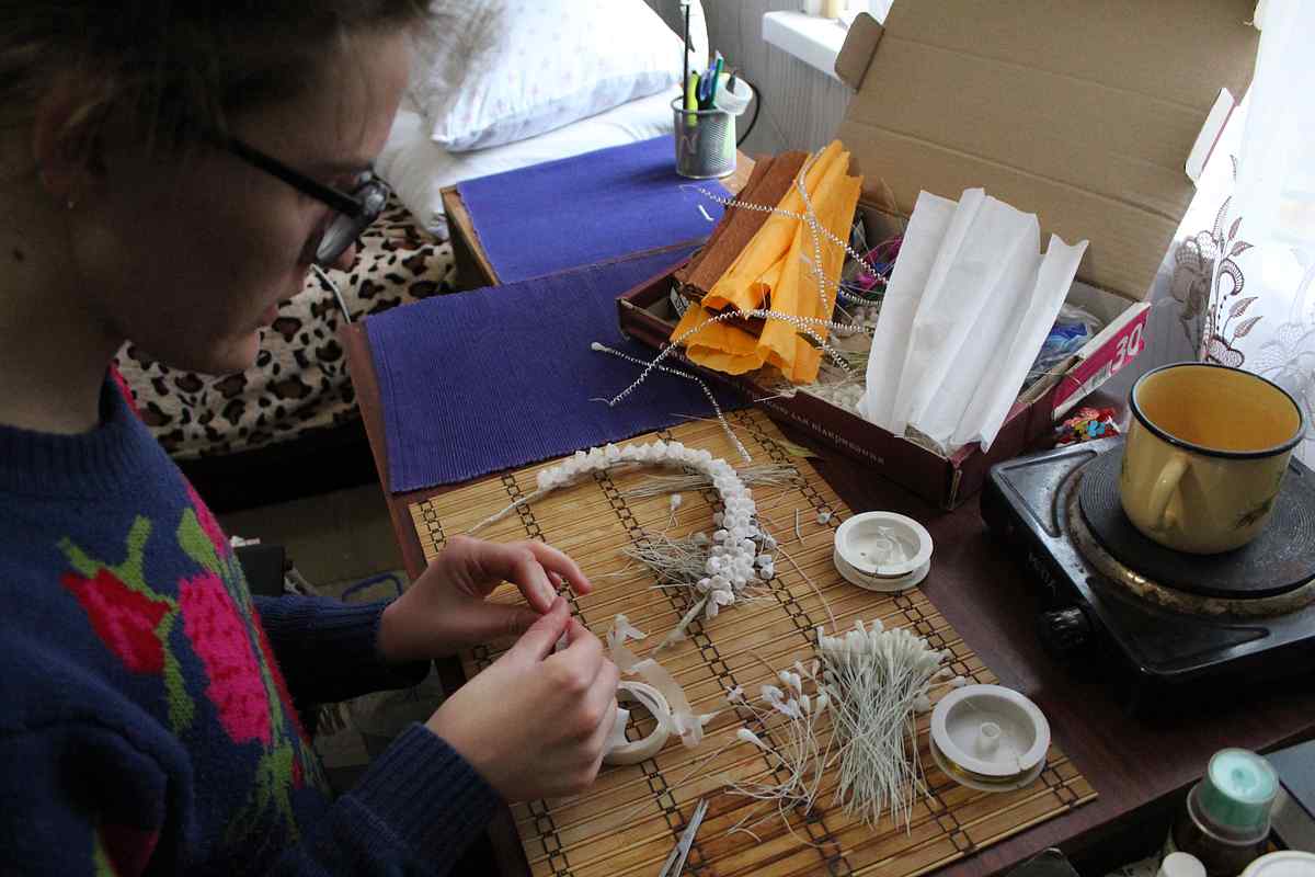 Новини Вінниці - фото з Виготовлення весільних воскових віночків на Вінниччині — елемент культурної спадщини України