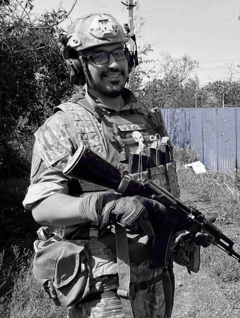 Новини Хмельницького - фото з Повернувся "на щиті": загинув Роман Іваненко із команди "Наш Формат"