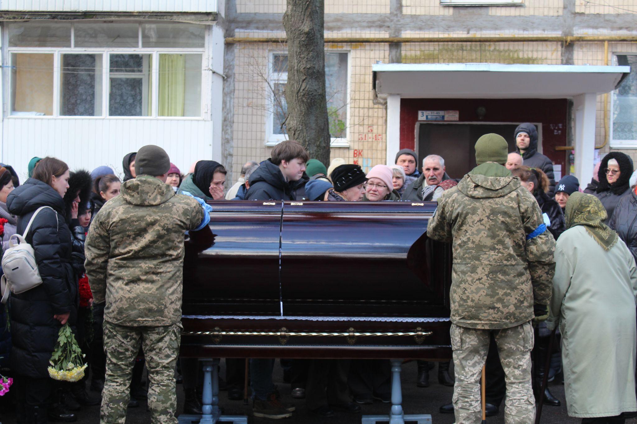 Новини Вінниці - фото з «Маємо виконати його обіцянку — здобути перемогу». У Вінниці попрощалися з Віктором Стасюком