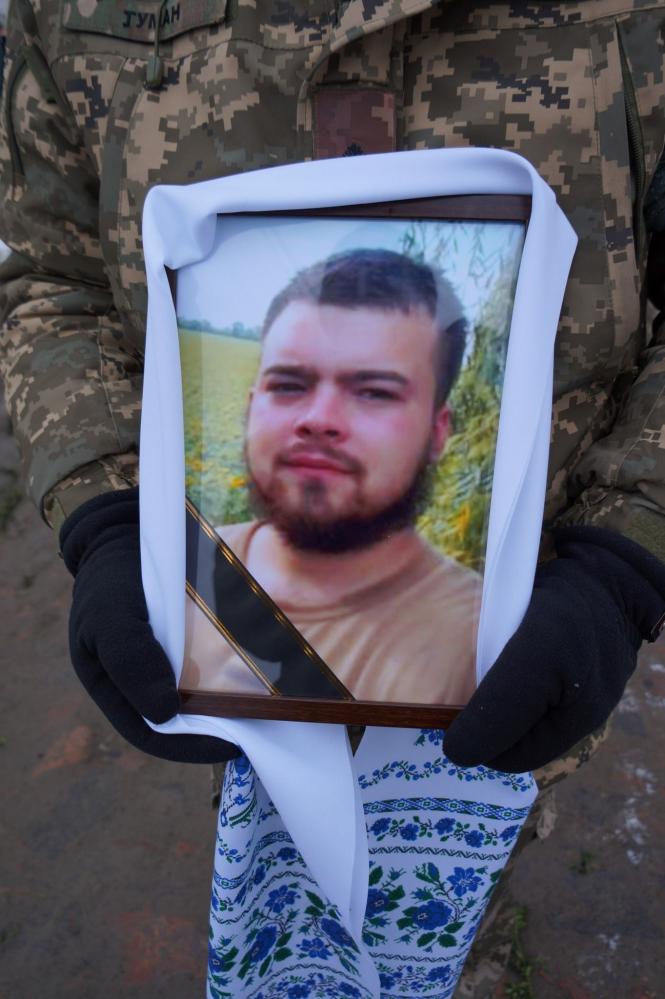 Новини Вінниці - фото з Загиблому військовому з Вінниччини просять присвоїти звання Героя України
