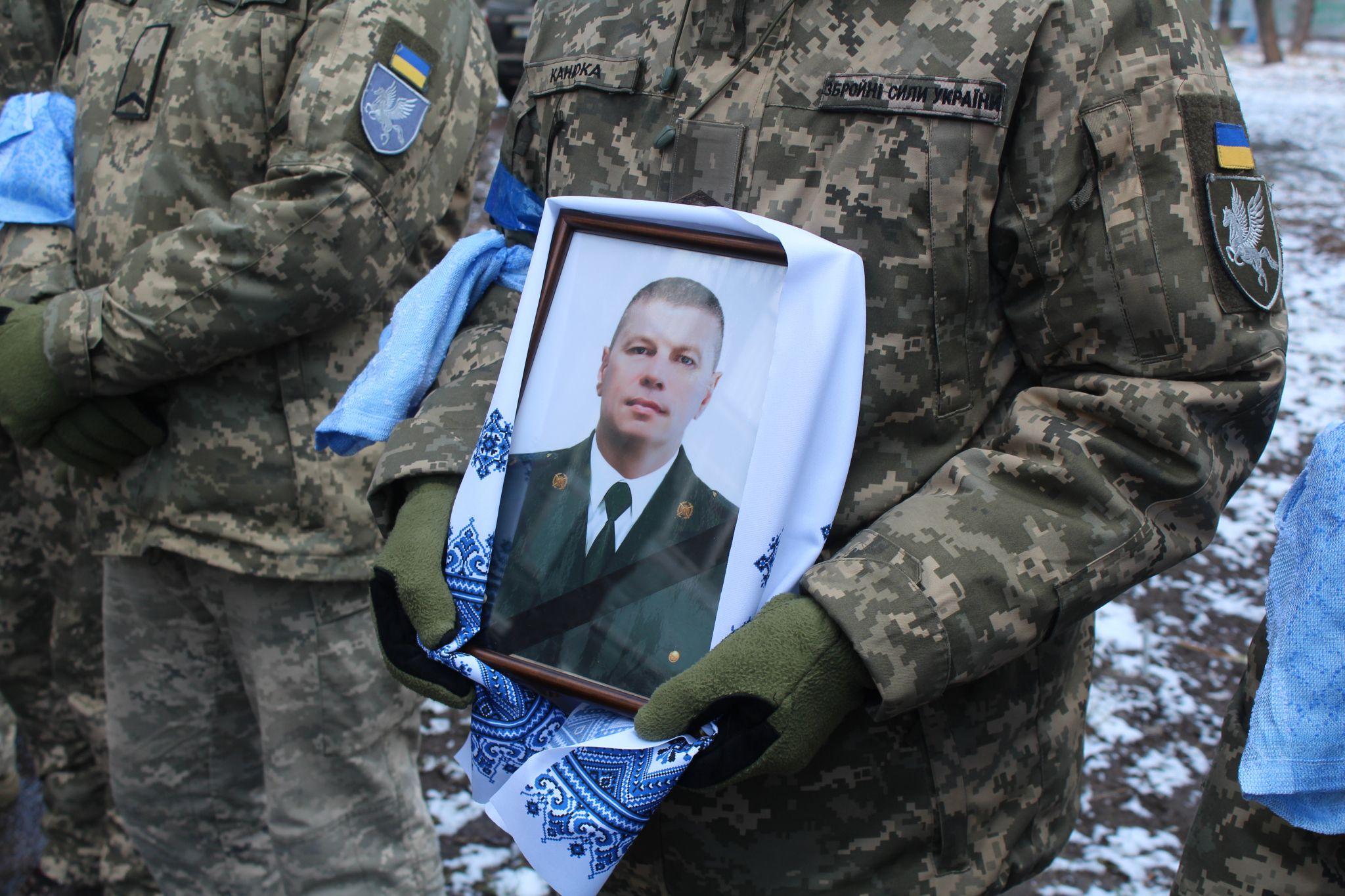 Новини Вінниці - фото з «Маємо виконати його обіцянку — здобути перемогу». У Вінниці попрощалися з Віктором Стасюком