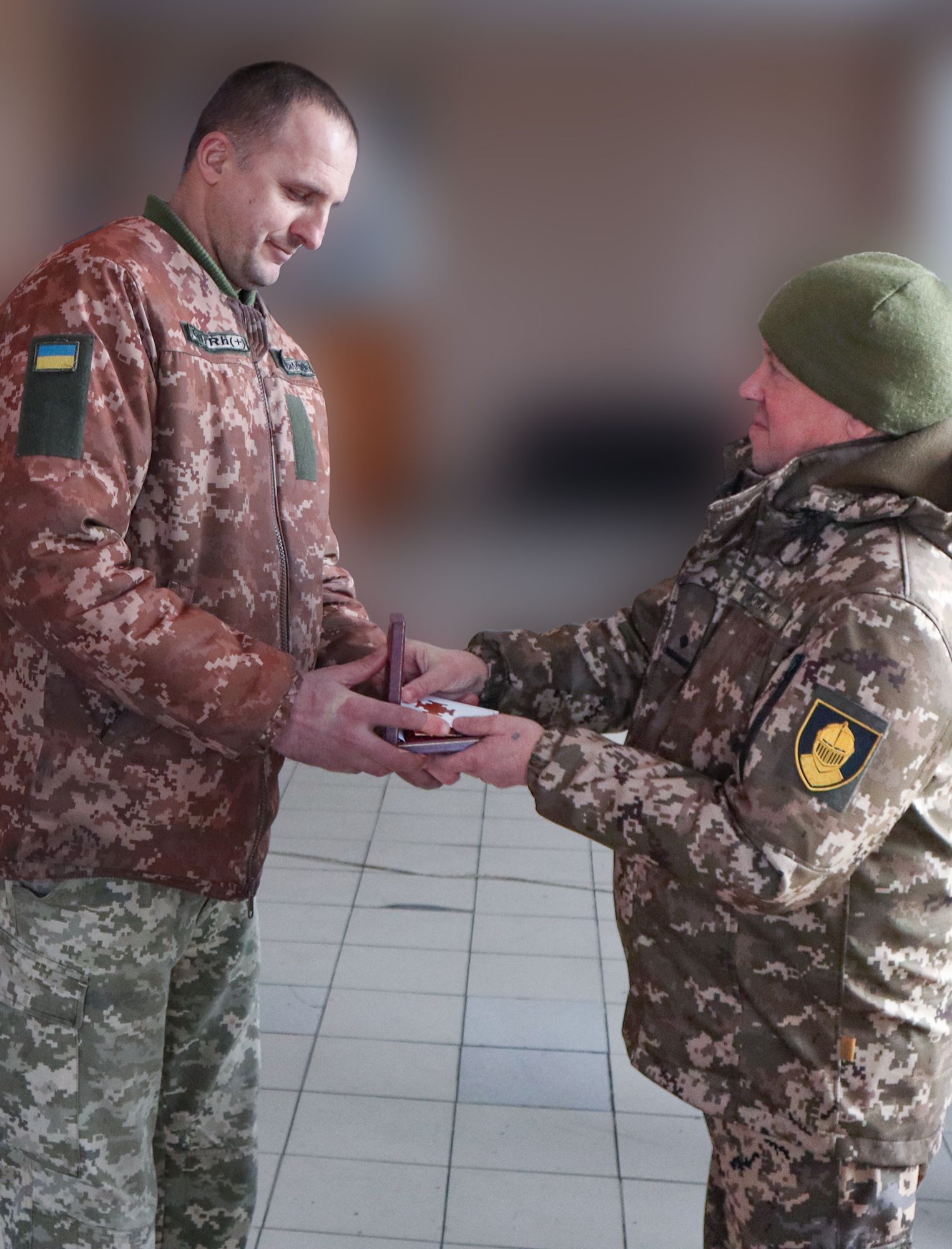 Новини Хмельницького - фото з Медалі від ПЦУ та ордени «За мужність»: нагородили воїнів Залізної бригади з Хмельниччини