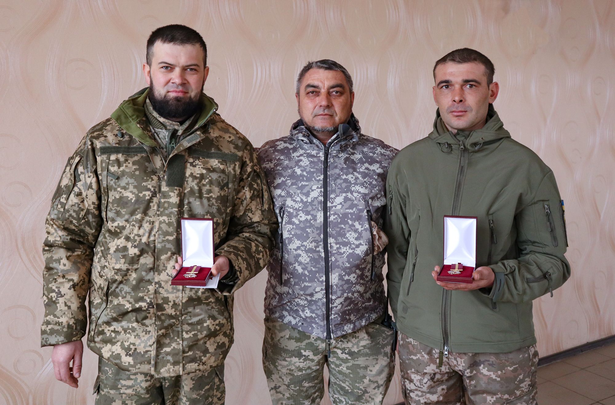 Новини Хмельницького - фото з Медалі від ПЦУ та ордени «За мужність»: нагородили воїнів Залізної бригади з Хмельниччини