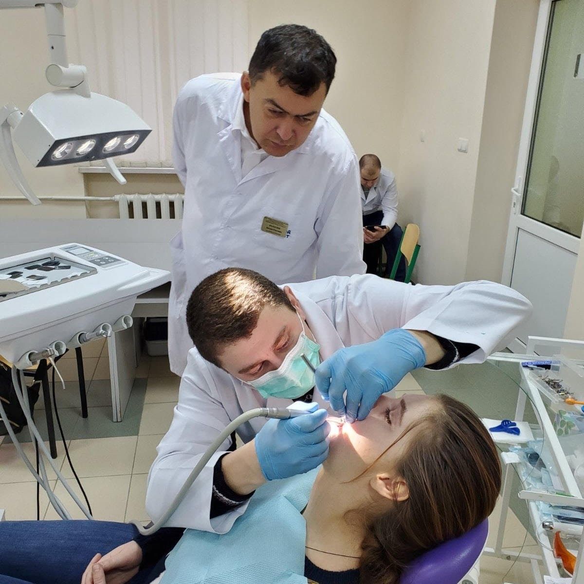 Новини Тернополя - фото з Тернопільський медичний університет безкоштовно лікує зуби: хто та як може отримати послугу