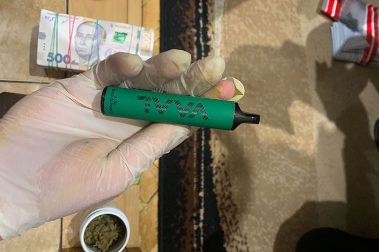 Новини Тернополя - фото з У Тернополі затримали наркоторговців