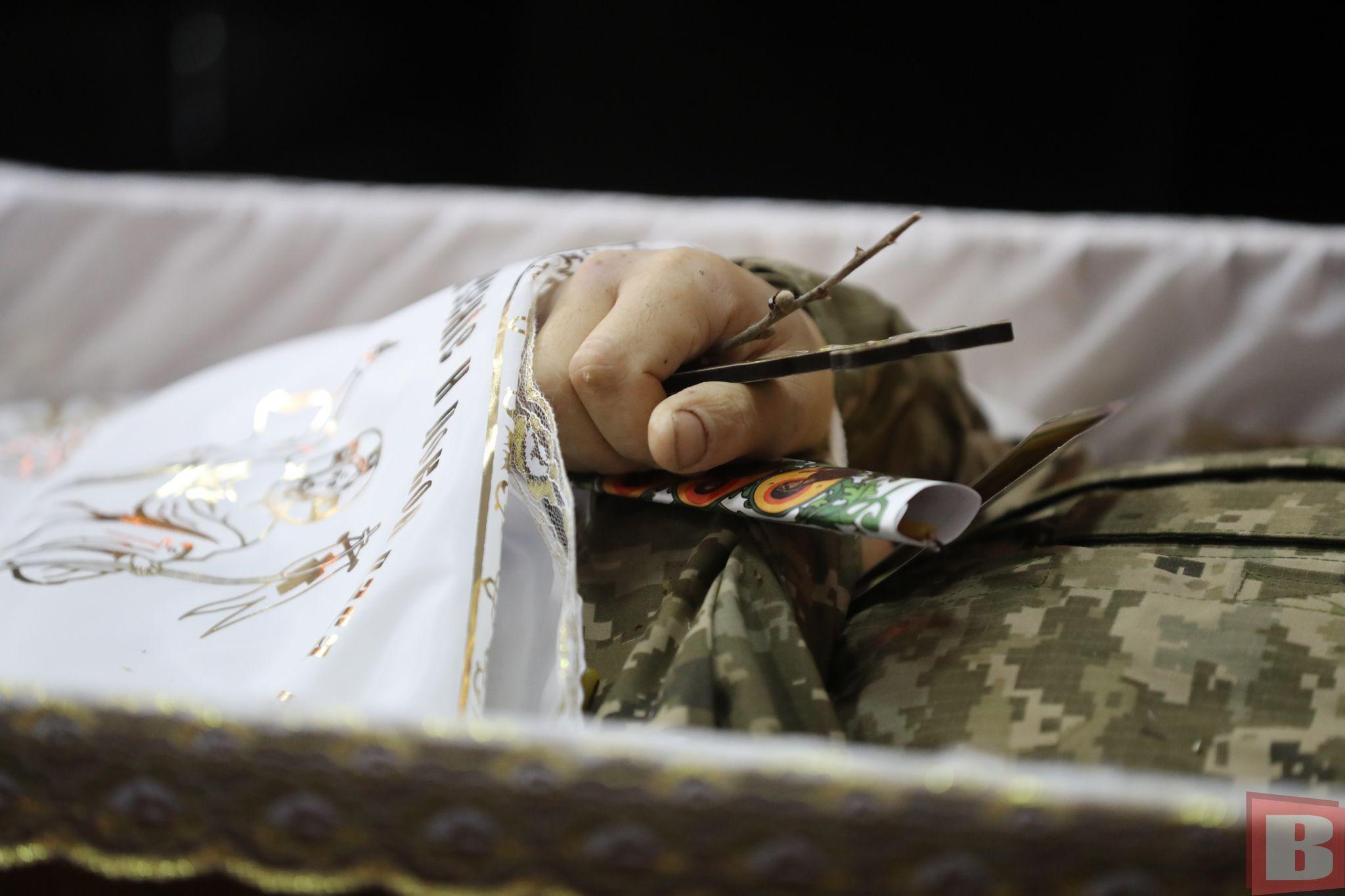 Новини Хмельницького - фото з «Були руки від Бога». Попрощалися з хмельницьким військовим Юрієм Леськовим