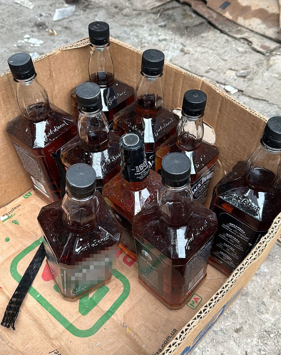 Новини Тернополя - фото з На Тернопільщині викрили підпільний алкоцех з мільйонним прибутком