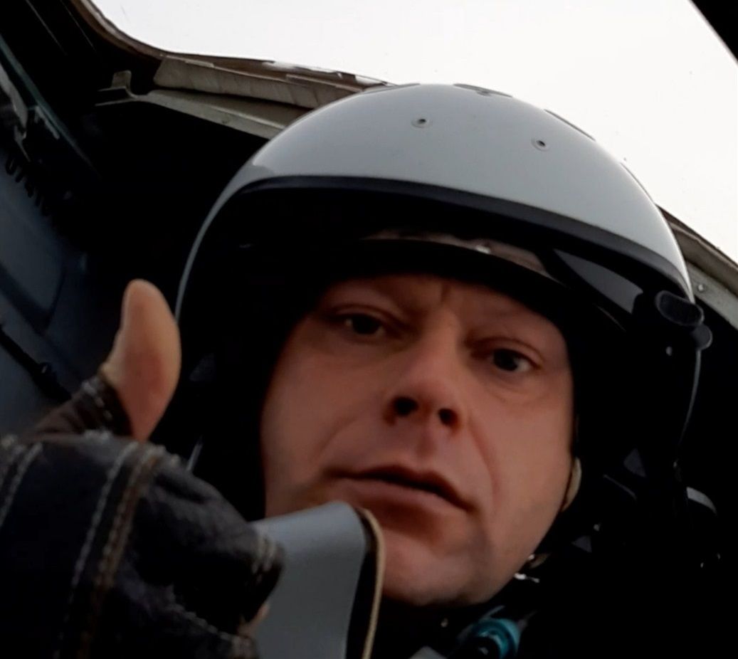 Новини Хмельницького - фото з Зеленський посмертно присвоїв звання Героя України льотчику зі Старокостянтинова