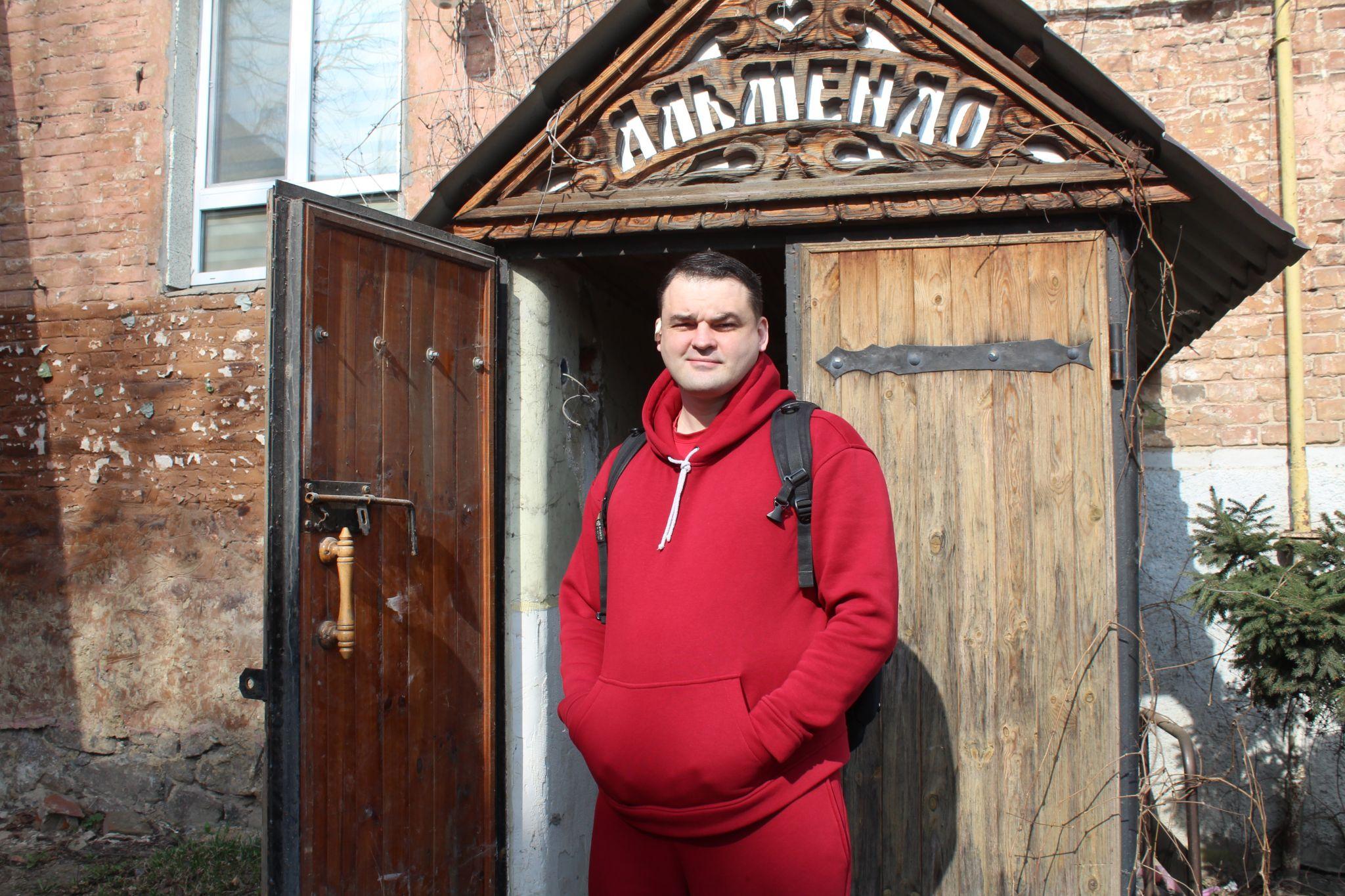 Новини Вінниці - фото з Вінничанин знайшов вхід до 100-річного підземелля у підвалі. Хоче зробити з нього ресторан