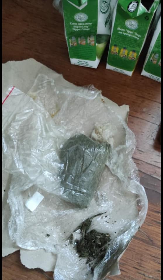 Новини Хмельницького - фото з Ув’язненому в Хмельницькому СІЗО намагалися передати ковбасу зі «сюрпризом»